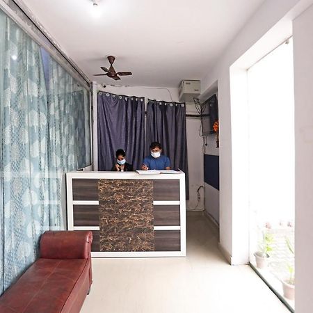 Aero Home Stay- Bed & Breakfast New Delhi Exterior photo